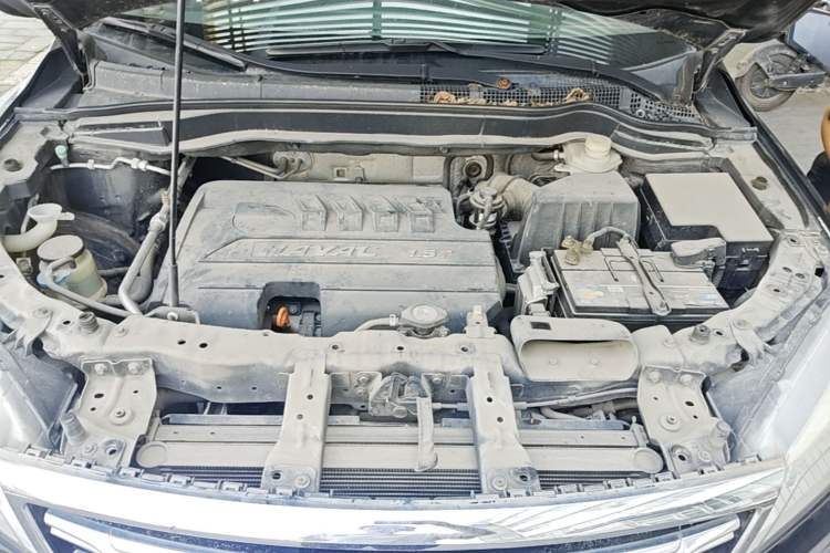 Used Haval H6 2015 Sport Edition 1.5T Automatic Two-Wheel Drive Luxury Model Engine Bay