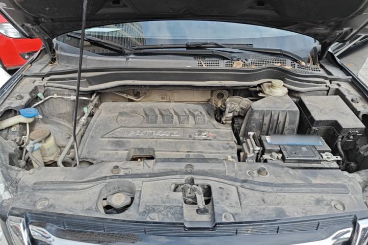 Used Haval H6 2015 Upgraded Model 1.5T Manual Two-Wheel Drive Elite Version Engine Bay