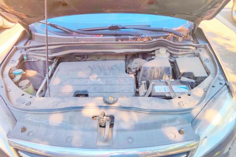 Used Haval H6 2015 Sport Edition 1.5T Manual Two-Wheel Drive Elite Model Engine Bay