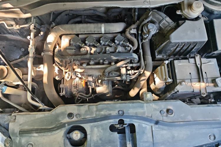 Used Haval H6 2015 Upgraded Model 1.5T Manual Two-Wheel Drive Elite Version Engine Bay