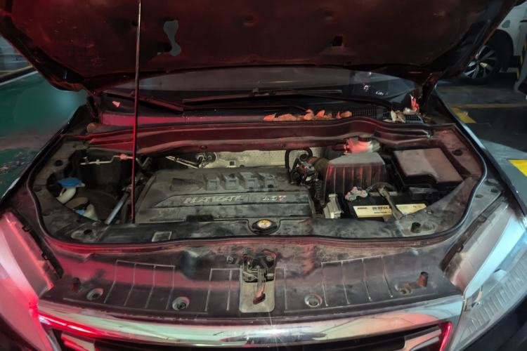 Used Haval H6 2015 Sport Edition 1.5T Automatic Two-Wheel Drive Luxury Model Engine Bay