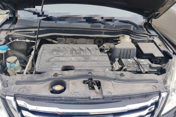 Used Haval H6 2015 Upgraded Model 1.5T Manual Two-Wheel Drive Elite Version Engine Bay