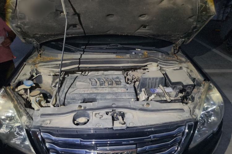 Used Haval H6 2015 Upgraded Model 1.5T Manual Two-Wheel Drive Elite Version Engine Bay