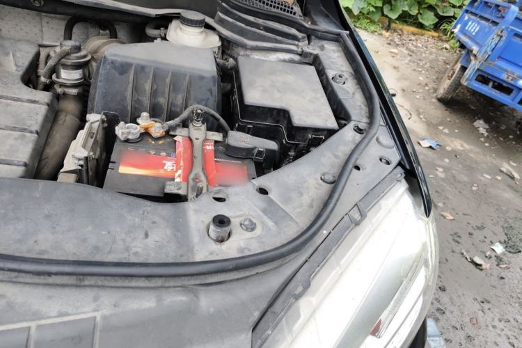 Used Haval H6 2015 Sport Edition 1.5T Automatic Two-Wheel Drive Luxury Model Engine Bay Left