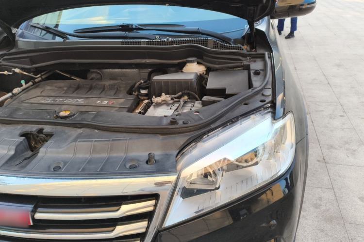 Used Haval H6 2015 Sport Edition 1.5T Automatic Two-Wheel Drive Luxury Model Engine Bay Left