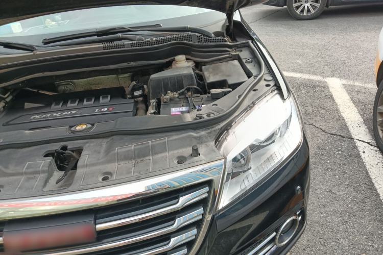Used Haval H6 2015 Sport Edition 1.5T Automatic Two-Wheel Drive Luxury Model Engine Bay Left