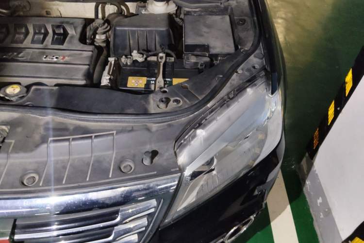 Used Haval H6 2015 Sport Edition 1.5T Automatic Two-Wheel Drive Luxury Model Engine Bay Left