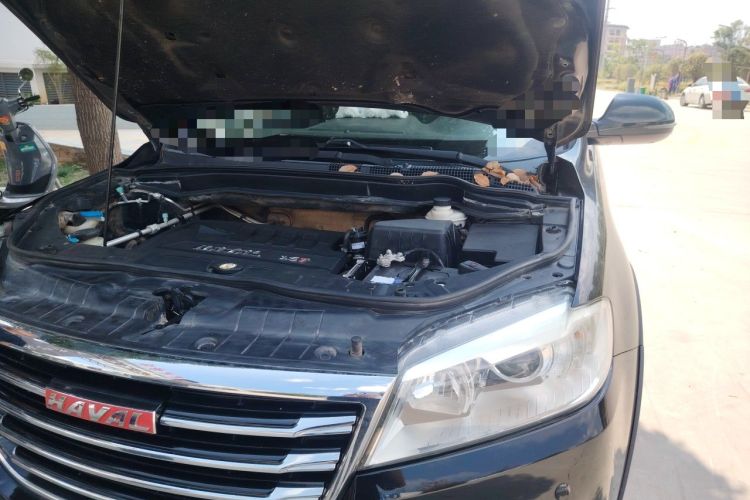 Used Haval H6 2015 Sport Edition 1.5T Automatic Two-Wheel Drive Luxury Model Engine Bay Left