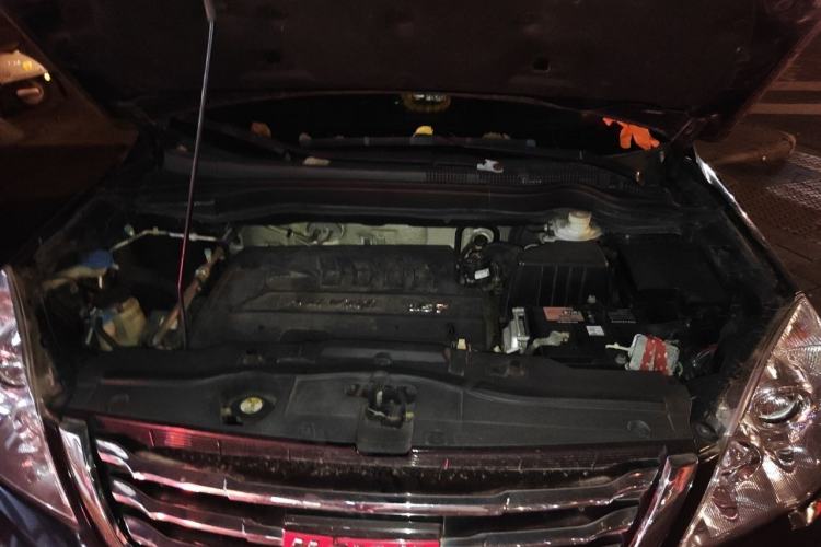Used Haval H6 2015 Upgraded Model 1.5T Manual Two-Wheel Drive Elite Version Engine Bay