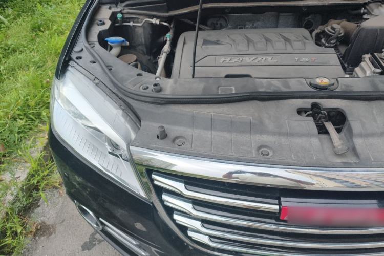 Used Haval H6 2015 Sport Edition 1.5T Automatic Two-Wheel Drive Luxury Model Engine Bay Right