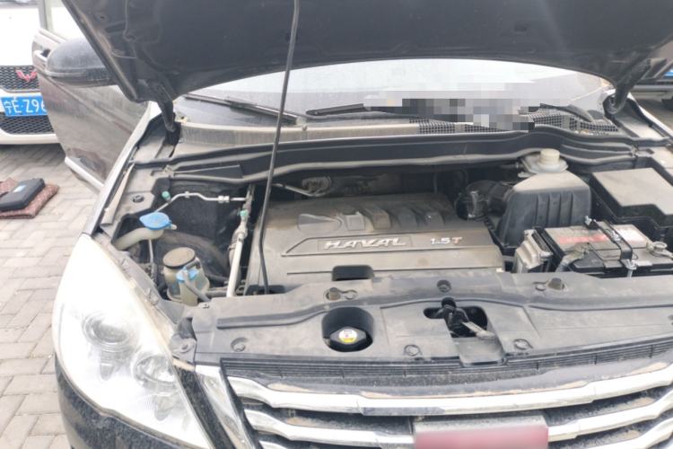 Used Haval H6 2015 Upgraded Model 1.5T Manual 4x4 Elite Version Engine Bay Right