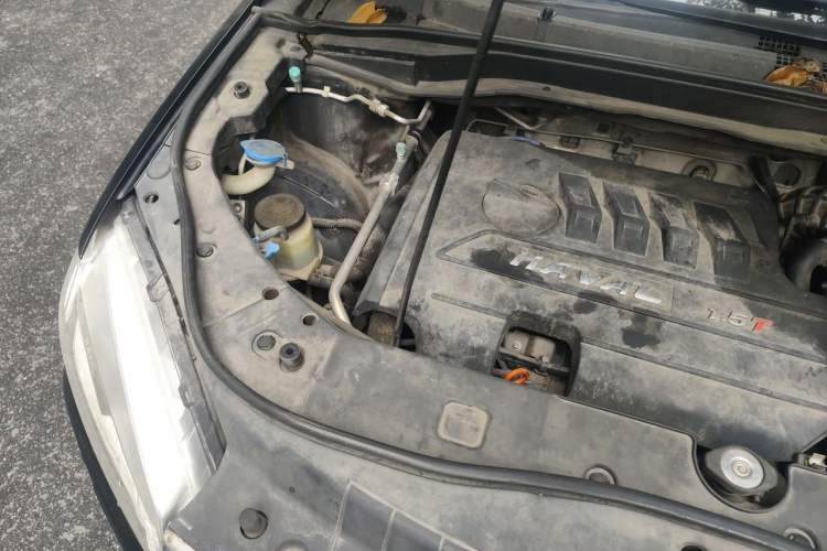 Used Haval H6 2015 Sport Edition 1.5T Manual Two-Wheel Drive Elite Model Engine Bay Right