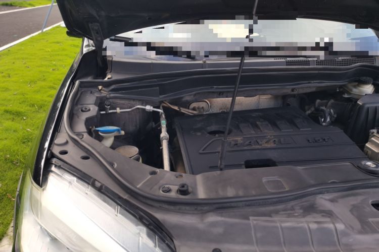Used Haval H6 2015 Sport Edition 1.5T Automatic Two-Wheel Drive Luxury Model Engine Bay Right