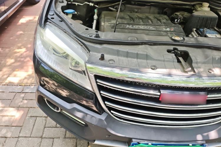 Used Haval H6 2015 Sport Edition 1.5T Manual Two-Wheel Drive Elite Model Engine Bay Right