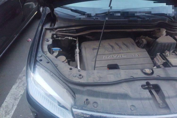 Used Haval H6 2015 Sport Edition 1.5T Automatic Two-Wheel Drive Luxury Model Engine Bay Right