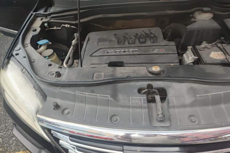 Used Haval H6 2015 Sport Edition 1.5T Automatic Two-Wheel Drive Luxury Model Engine Bay Right