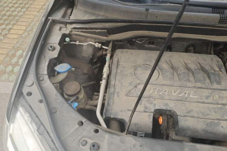 Used Haval H6 2015 Sport Edition 1.5T Manual Two-Wheel Drive Elite Model Engine Bay Right