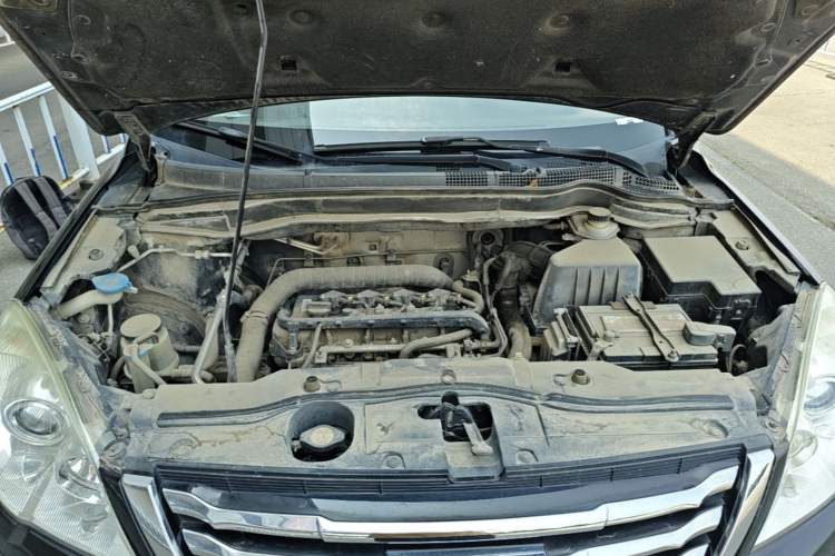 Used Haval H6 2015 Upgraded Model 1.5T Manual Two-Wheel Drive Urban Version Engine Bay