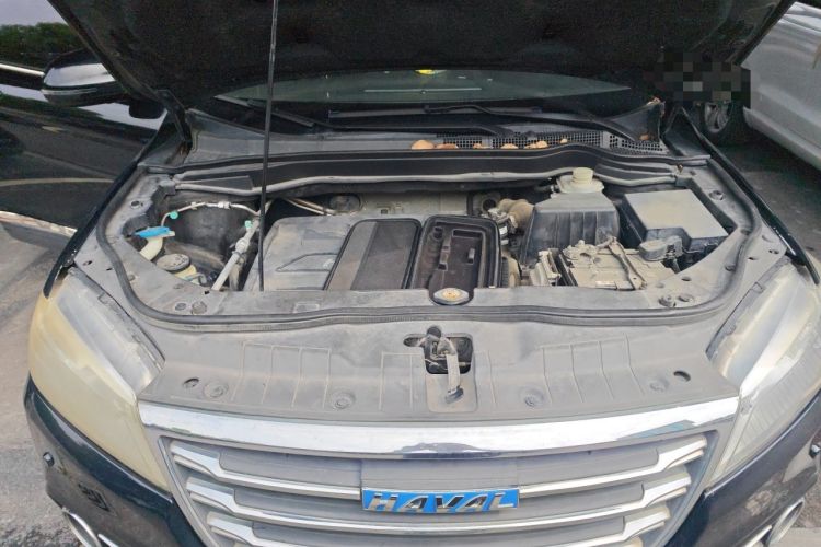 Used Haval H6 2015 Sport Edition 1.5T Automatic Two-Wheel Drive Luxury Model Engine Bay