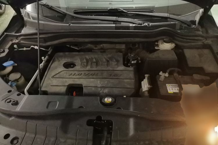 Used Haval H6 2015 Sport Edition 1.5T Automatic Two-Wheel Drive Luxury Model Engine Bay