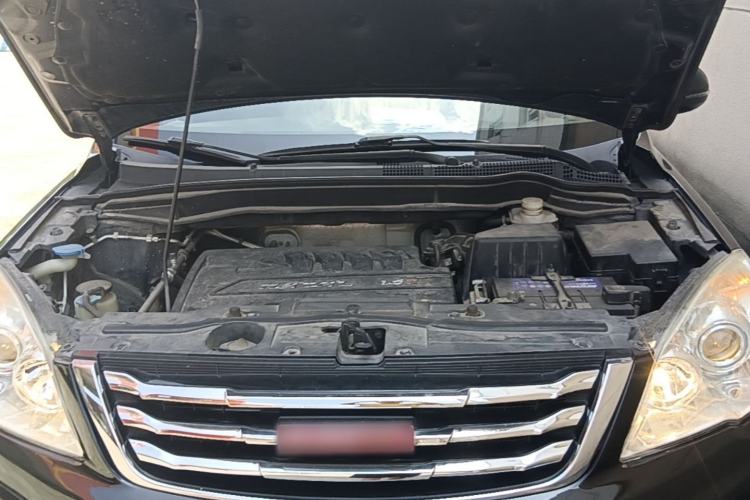 Used Haval H6 2015 Upgraded Model 1.5T Manual Two-Wheel Drive Elite Version Engine Bay