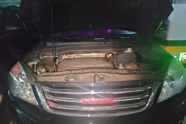 Used Haval H6 2015 Upgraded Model 1.5T Manual Two-Wheel Drive Elite Version Engine Bay