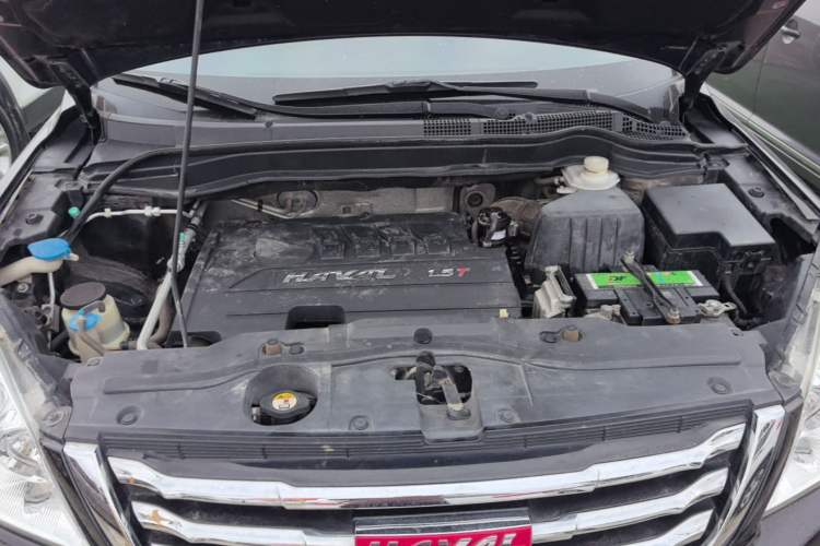 Used Haval H6 2015 Upgraded Model 1.5T Manual Two-Wheel Drive Elite Version Engine Bay