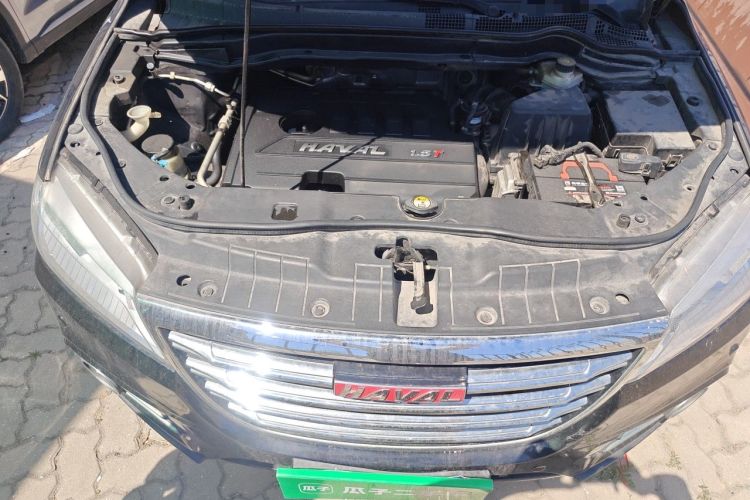 Used Haval H6 2015 Sport Edition 1.5T Automatic Two-Wheel Drive Luxury Model Engine Bay