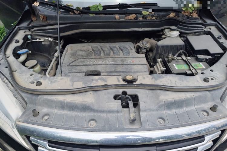 Used Haval H6 2015 Sport Edition 1.5T Automatic Two-Wheel Drive Luxury Model Engine Bay