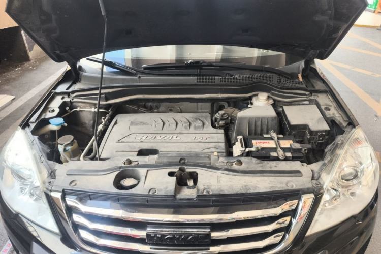 Used Haval H6 2015 Upgraded Model 1.5T Manual Two-Wheel Drive Elite Version Engine Bay