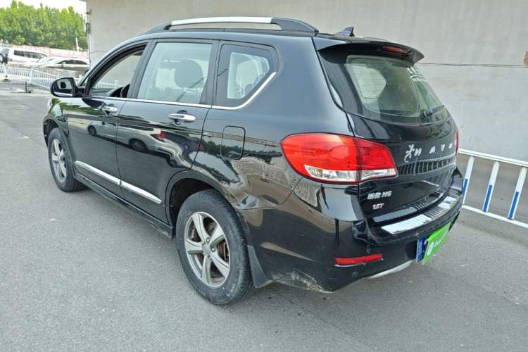 Used Haval H6 2015 Upgraded Model 1.5T Manual Two-Wheel Drive Urban Version Exterior 2