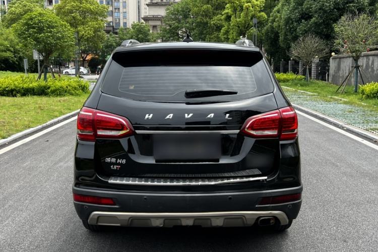 Used Haval H6 2015 Sport Edition 1.5T Automatic Two-Wheel Drive Luxury Model Exterior 3