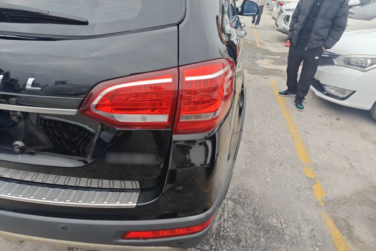 Used Haval H6 2015 Revised Version Sport Edition 1.5T Manual Transmission Two-Wheel Drive Elite Grade Exterior 3