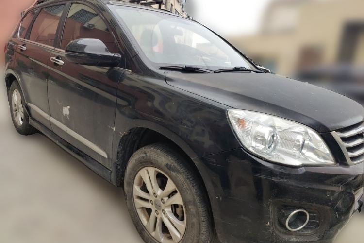 Used Haval H6 2015 Upgraded Model 1.5T Manual Two-Wheel Drive Elite Version Front Right 45 Deg