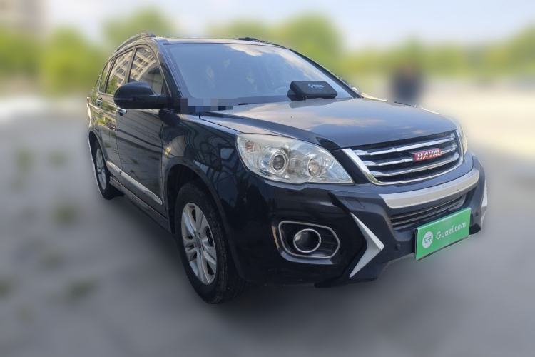 Used Haval H6 2015 Upgraded Model 1.5T Manual Two-Wheel Drive Elite Version Front Right 45 Deg