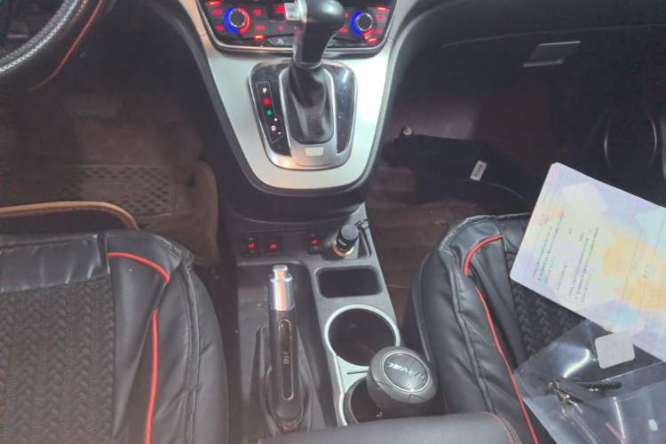 Used Haval H6 2015 Sport Edition 1.5T Automatic Two-Wheel Drive Luxury Model Gear Lever