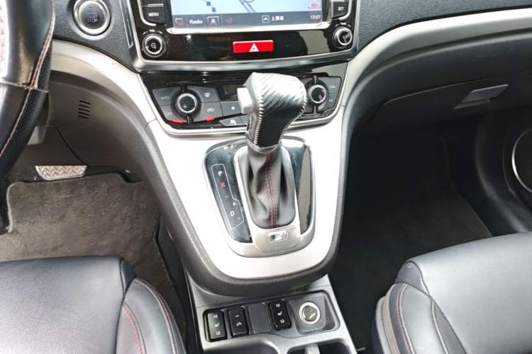 Used Haval H6 2015 Sport Edition 1.5T Automatic Two-Wheel Drive Luxury Model Gear Lever