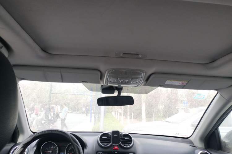 Used Haval H6 2015 Upgraded Model 1.5T Manual 4x4 Elite Version Headliner