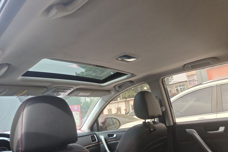 Used Haval H6 2015 Revised Version Sport Edition 1.5T Manual Transmission Two-Wheel Drive Elite Grade Headliner