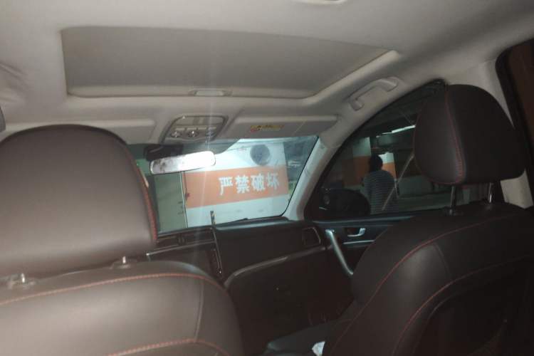 Used Haval H6 2015 Sport Edition 1.5T Automatic Two-Wheel Drive Luxury Model Headliner