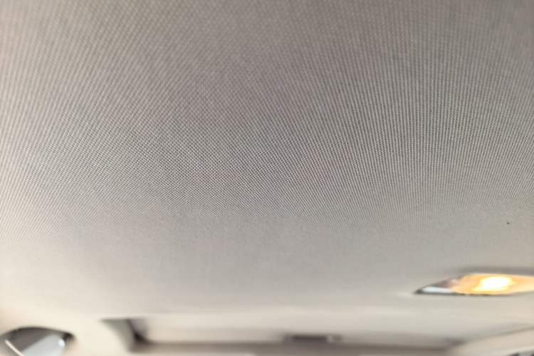 Used Haval H6 2015 Sport Edition 1.5T Automatic Two-Wheel Drive Luxury Model Headliner