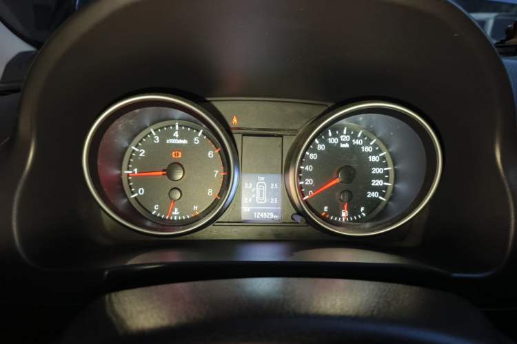 Used Haval H6 2015 Upgraded Model 1.5T Manual Two-Wheel Drive Elite Version Instrument Cluster