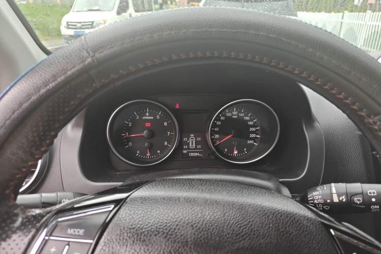 Used Haval H6 2015 Upgraded Model 1.5T Manual Two-Wheel Drive Elite Version Instrument Cluster
