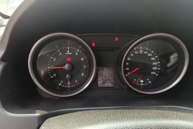Used Haval H6 2015 Revised Version Sport Edition 1.5T Manual Transmission Two-Wheel Drive Elite Grade Instrument Cluster