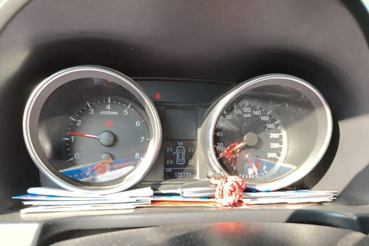 Used Haval H6 2015 Upgraded Model 1.5T Manual Two-Wheel Drive Elite Version Instrument Cluster