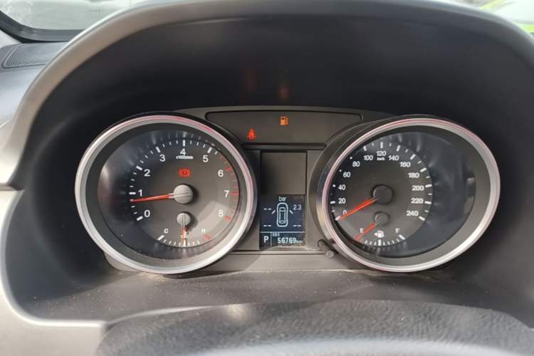 Used Haval H6 2015 Sport Edition 1.5T Automatic Two-Wheel Drive Luxury Model Instrument Cluster