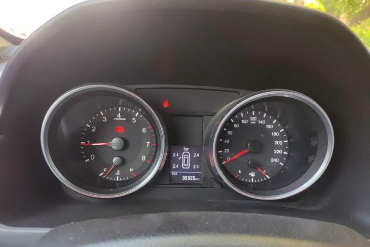 Used Haval H6 2015 Revised Version Sport Edition 1.5T Manual Transmission Two-Wheel Drive Elite Grade Instrument Cluster