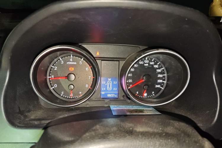 Used Haval H6 2015 Upgraded Model 1.5T Manual Two-Wheel Drive Elite Version Instrument Cluster
