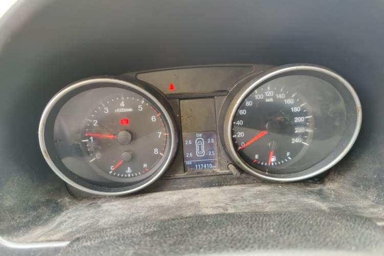 Used Haval H6 2015 Upgraded Model 1.5T Manual Two-Wheel Drive Elite Version Instrument Cluster