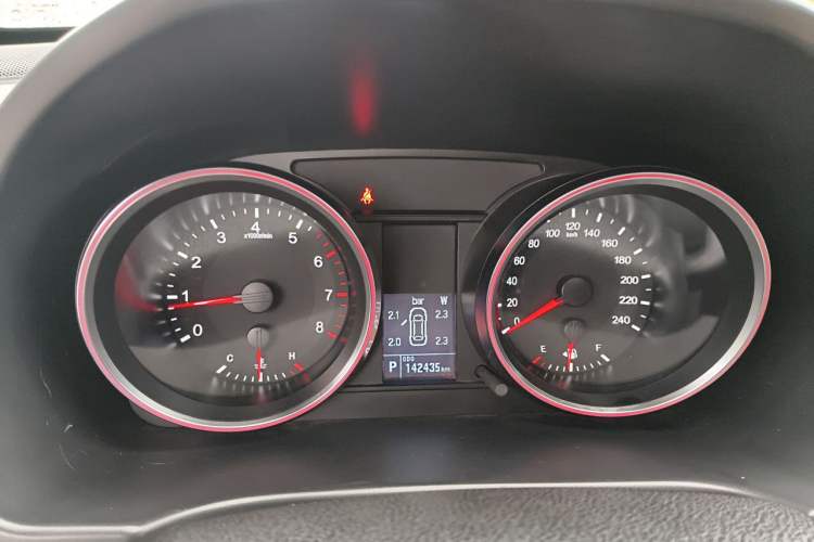 Used Haval H6 2015 Sport Edition 1.5T Automatic Two-Wheel Drive Luxury Model Instrument Cluster